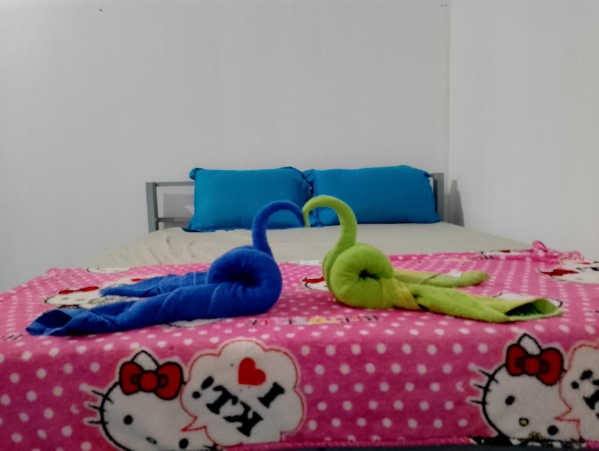 Golden Snake Guesthouse Beach Koh Rong Sanloem Dış mekan fotoğraf