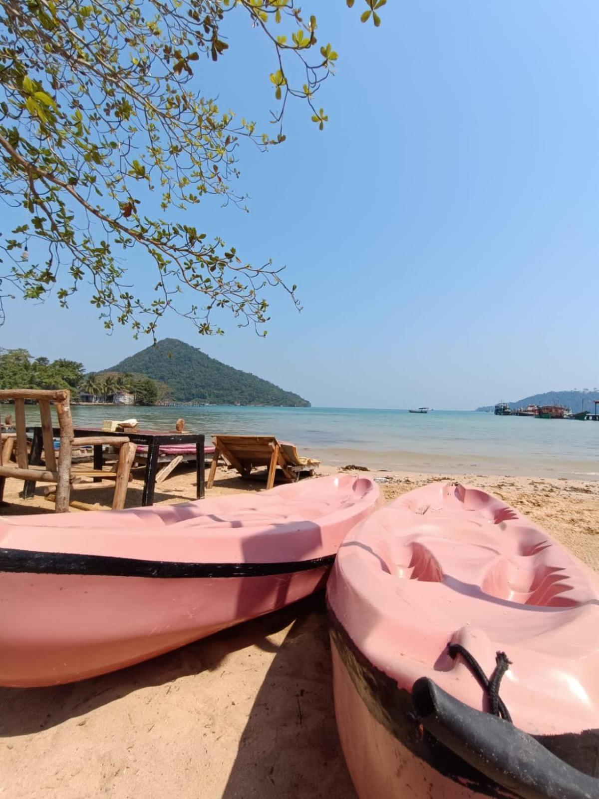 Golden Snake Guesthouse Beach Koh Rong Sanloem Dış mekan fotoğraf