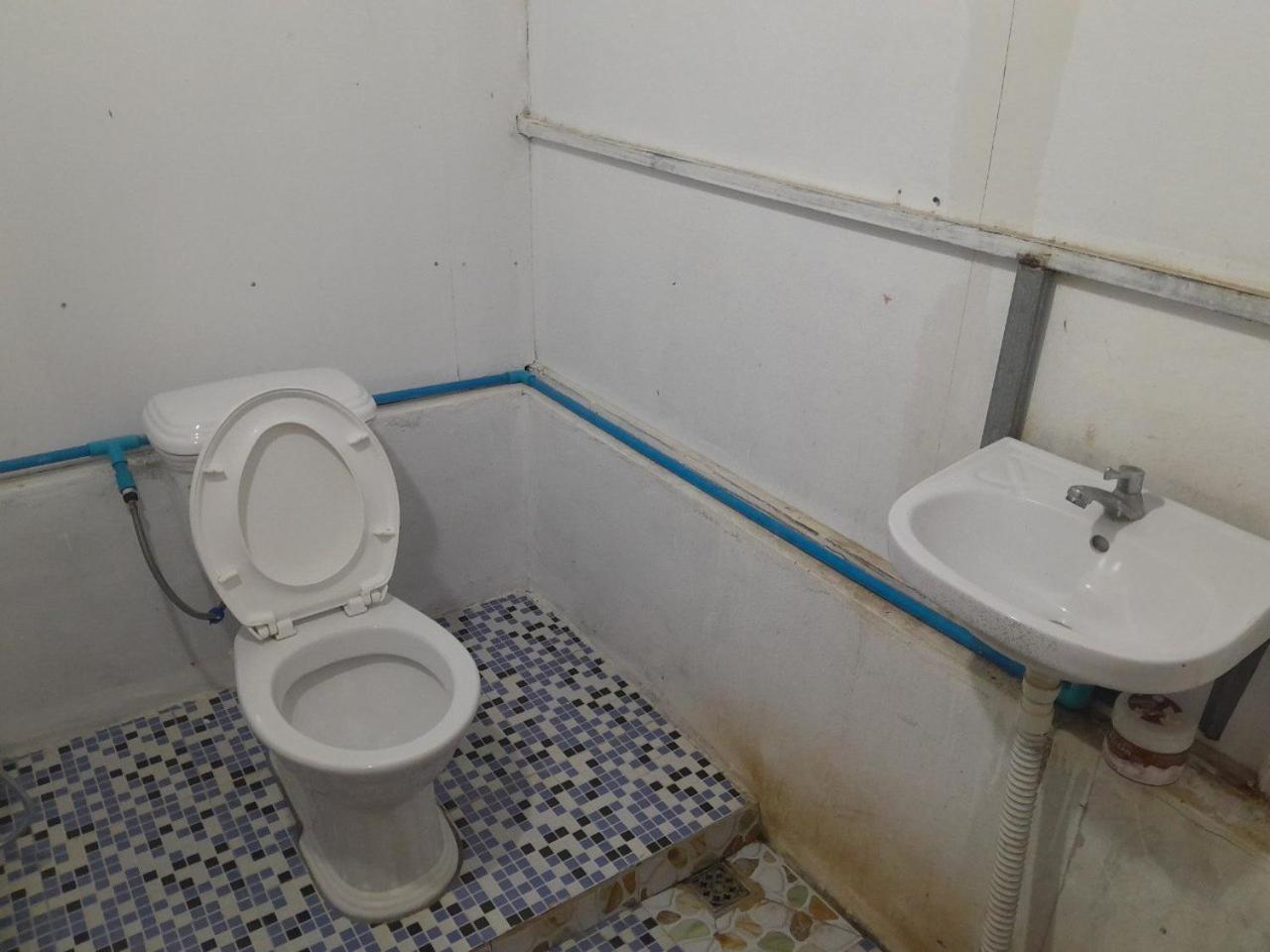 Golden Snake Guesthouse Beach Koh Rong Sanloem Dış mekan fotoğraf